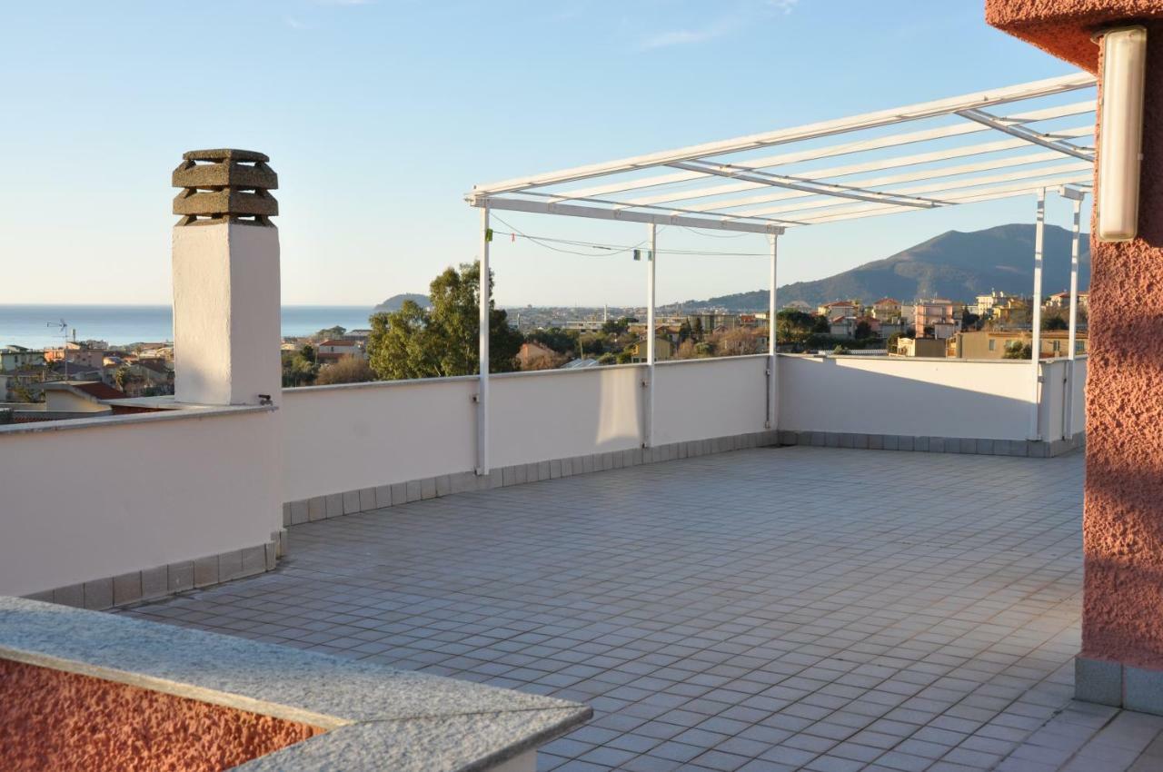 Villa Paolina Ceriale - App. 4 Posti Exterior foto
